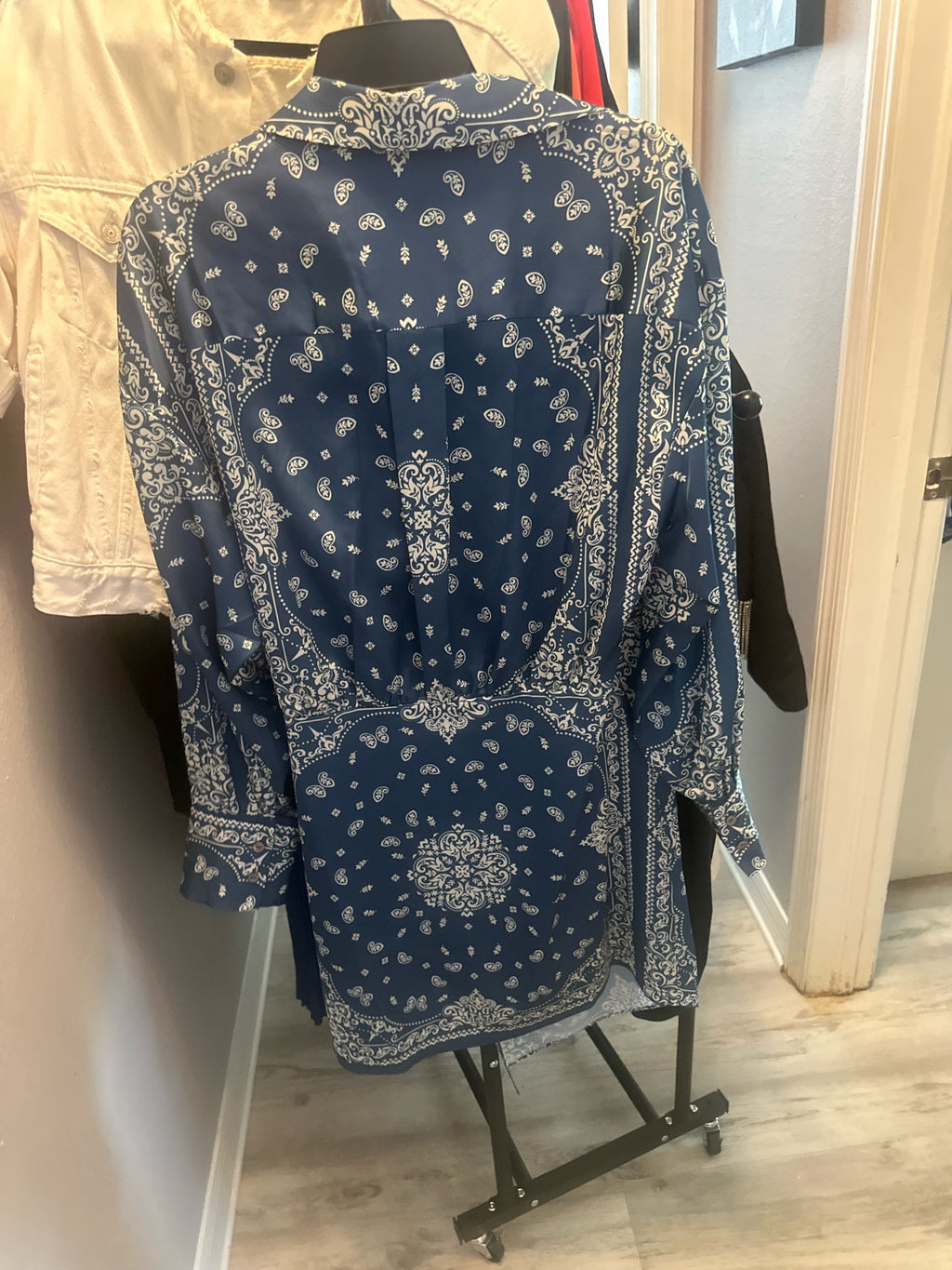 Gianni Bini Blue Bandana Print Wrap Dress